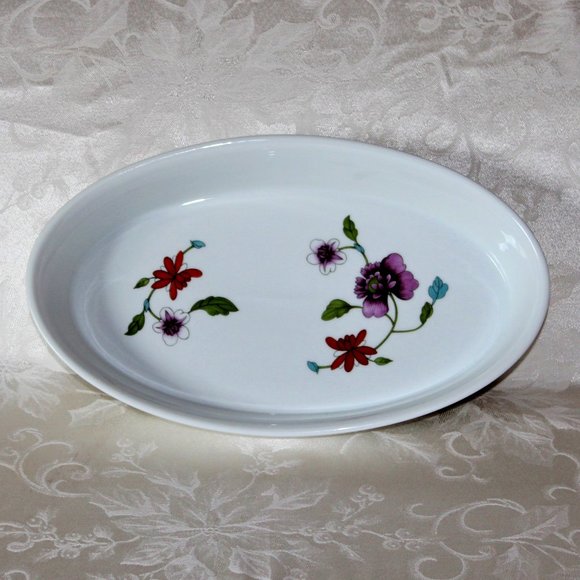 Royal Worcester Astley 12-3/4" Oval Baker Server Dish | Oven To Table Ware - Picture 1 of 9
